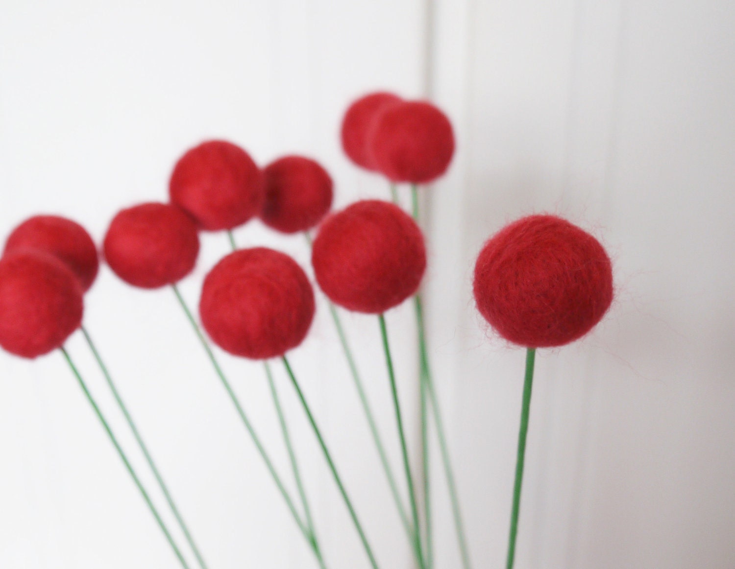 10 Red Wool Felt Billy Ball Flowers Needle felted Pom Pom Blooms - Love Gift For Her Romantic Valentine Wedding Bouquet Decorating