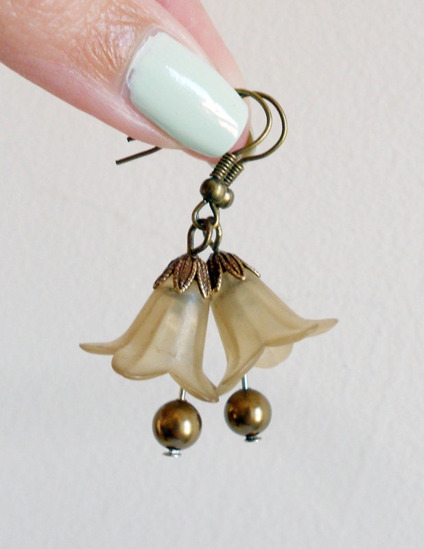 CLEARANCE Vintage Inspired Lucite Petunia Flower Earrings in Olive & Brass with Swarovski Pearls from Vintage Garden