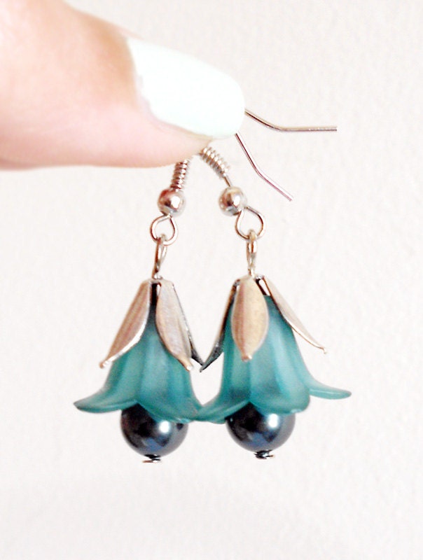 CLEARANCE Vintage Inspired Lucite Petunia Flower Earrings in Teal & Silver with Swarovski Pearls from the Vintage Garden