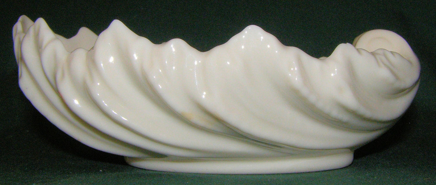 1940's Green Mark Lenox Upward Turned Leaf Shaped Dish