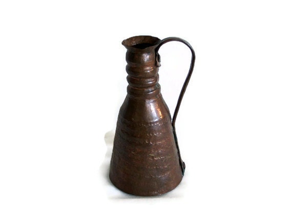 Antique HAMMERED COPPER pitcher, primitive. Ibrik, jug. Milkman's traditional vessel. Milk, creamer, water serving. Home decor, earthy, urn
