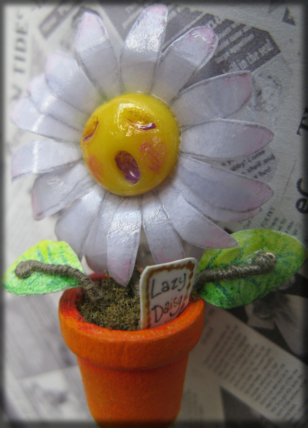 Daisy Flower Brooch 'Lazy Daisy'- Mixed Media Tiny Pot Plant Pin Badge