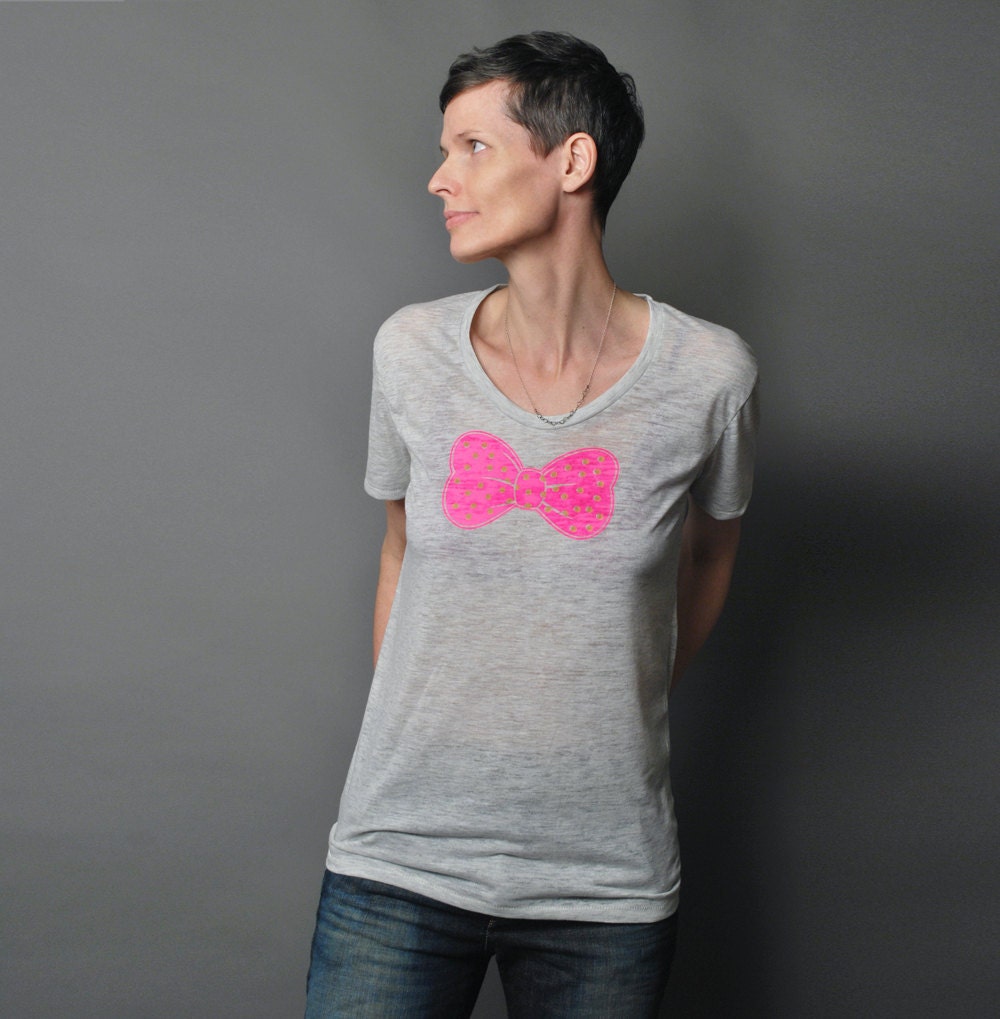 Womens T shirt - Summer Fashion Loose fit T-Shirt - Pink Polka dot  Bow