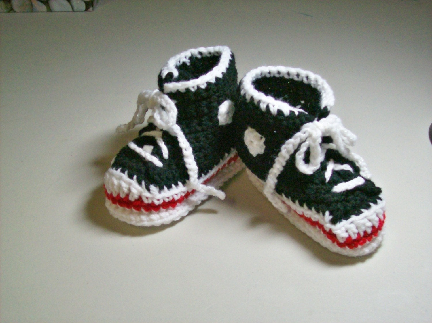 NEWBORN Hi-top Black Baby Sneaker Booties Crochet Converse Style Photo Prop