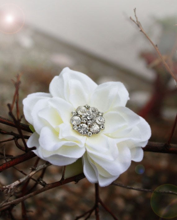 floral bridal fascinator vintage rhinestone crystal center by serenitycrystal on Etsy- Song bird