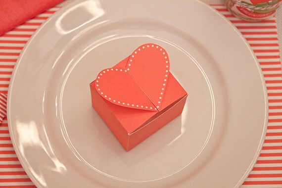 Vintage HEART Favor Box - DIY Printable PDF Il_570xn