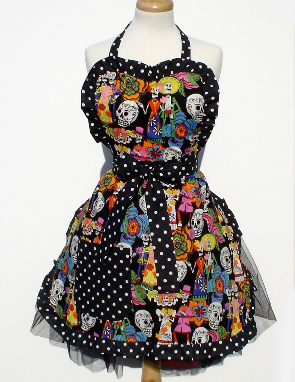 Retro Apron  1950's Vintage Inspired Day of The Dead  Skull Apron Free Shipping