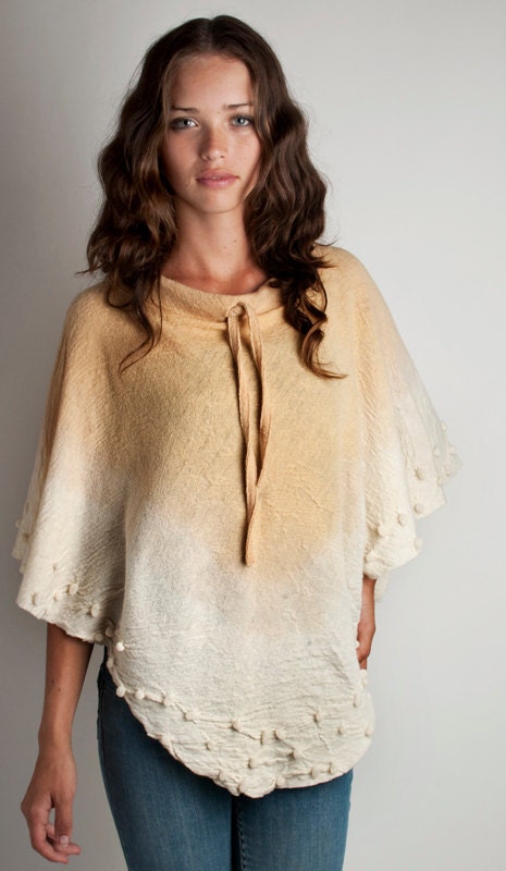 Golden Knit Poncho wool felt with volumes gradient honey gold by texturable