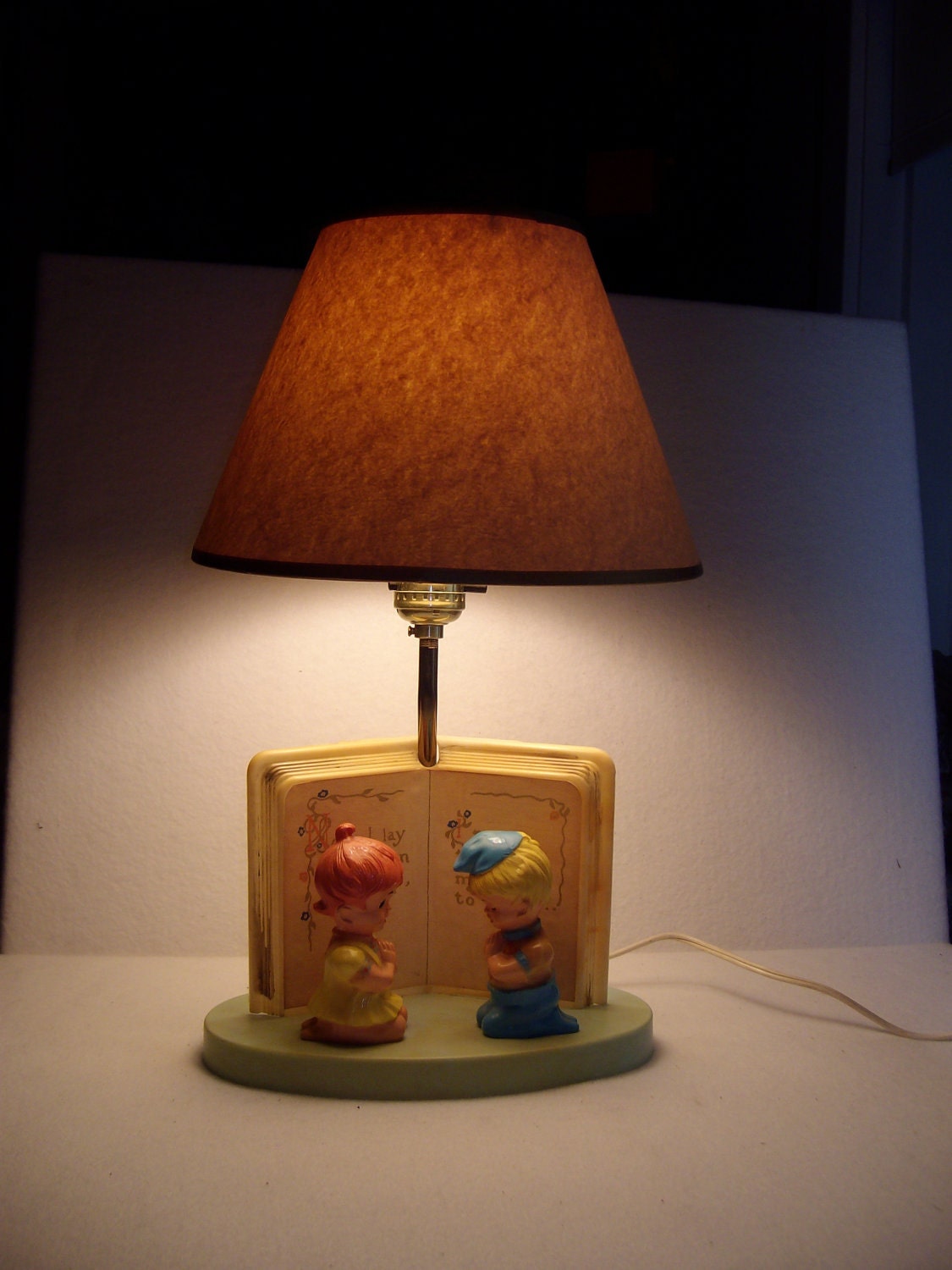 CHRISTMAS SALE  Nursery Lamp Boy Girl Praying 1960s Now I Lay Me Down to Sleep