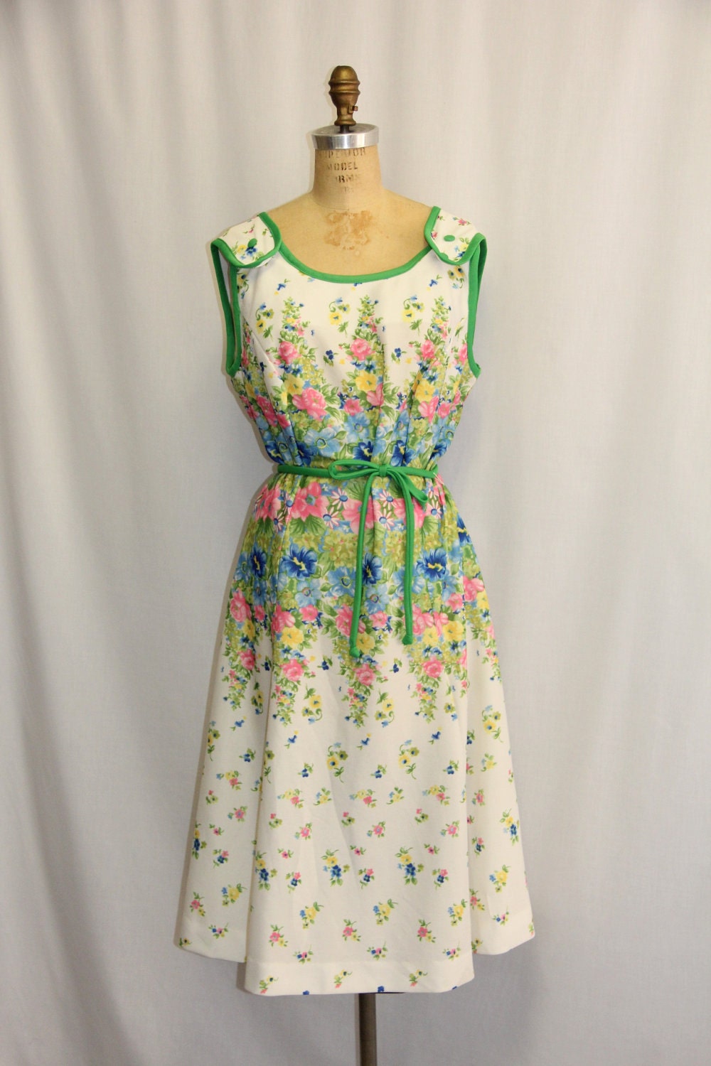 Plus Size XXL Vintage Dress Floral EXPLOSION Spring Fashion Frock