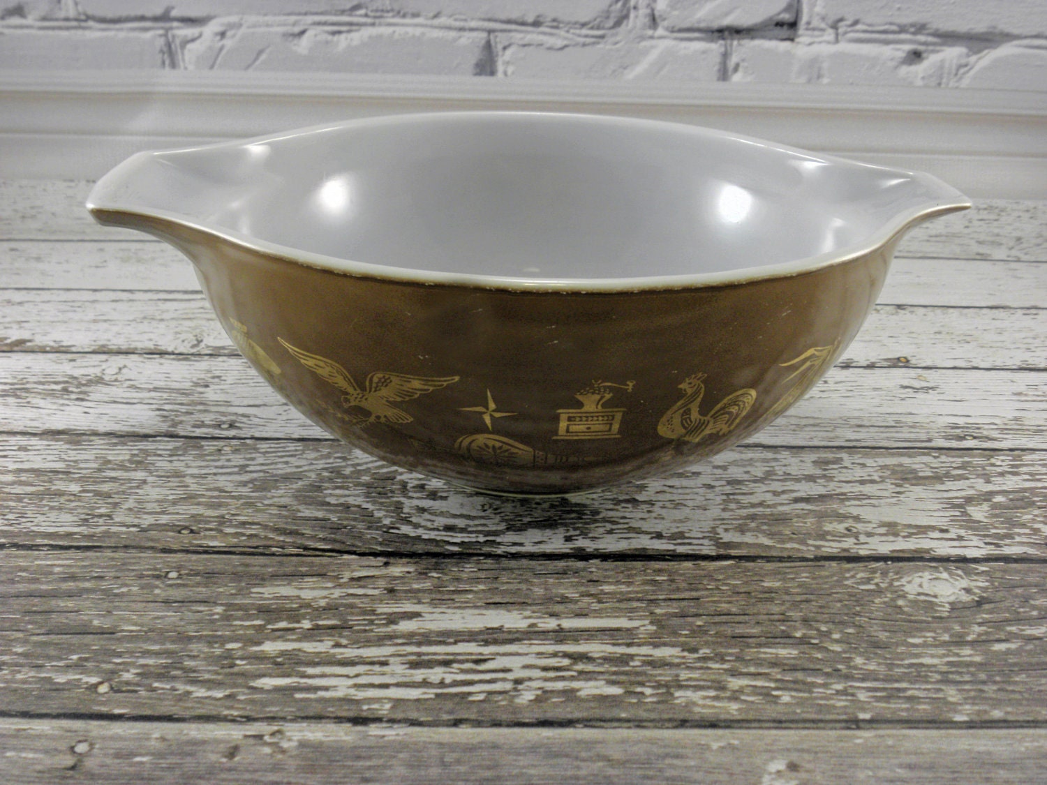 Vintage Pyrex Mixing bowl Brown and Gold Early American 4Qts