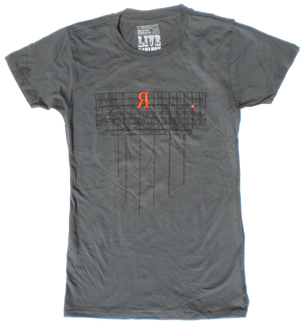 Woman's Red Hook Tshirt in Grey, Famous Brooklyn Sign S, M, L, XL