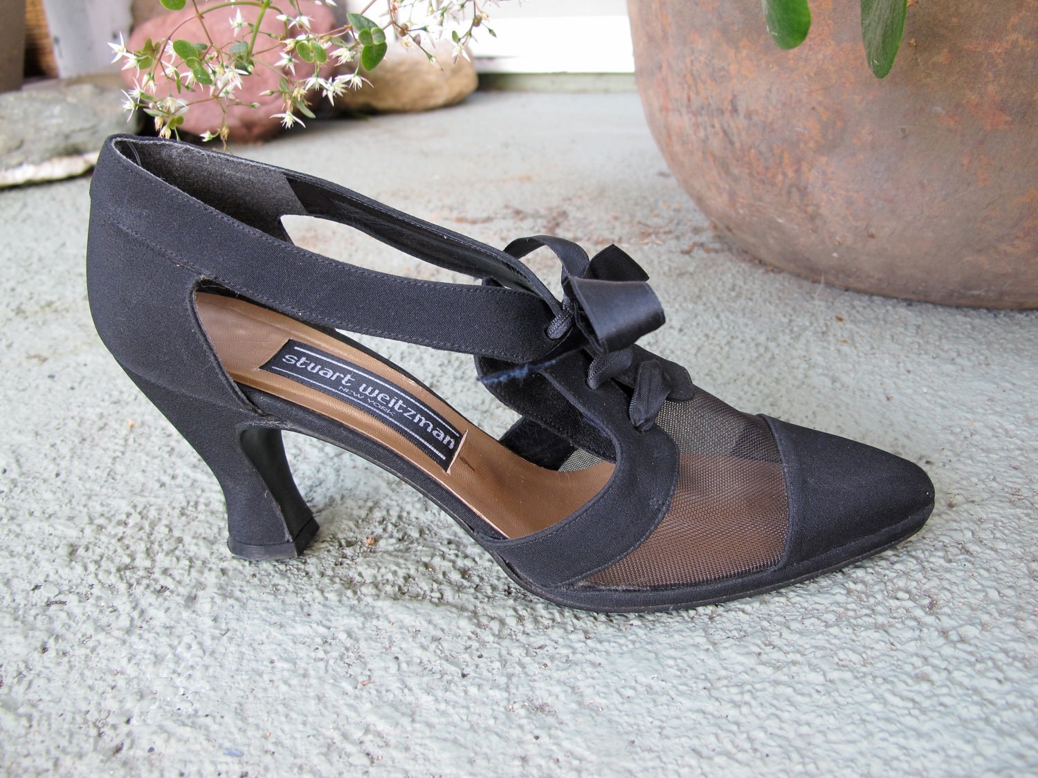 SALE Vintage 60s Stuart Weitzman HEELS w/ Sheer Mesh victorian art style Black w/ Stain Ties // US 7 N