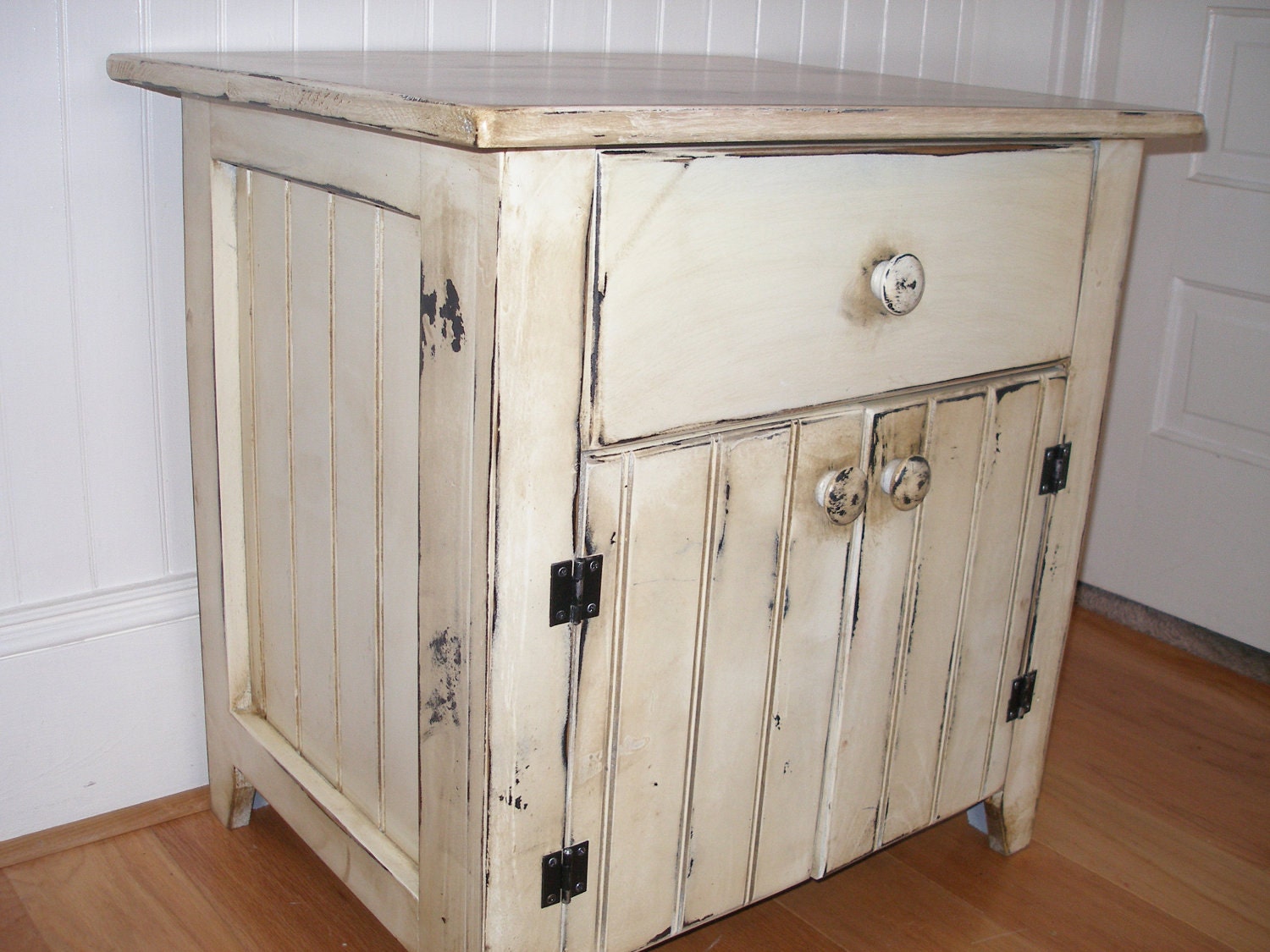 Table, end table, cream, white, shabby chic