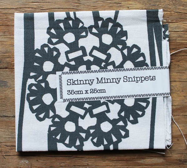 Skinny Mini Cut - Papercut Blooms Grey