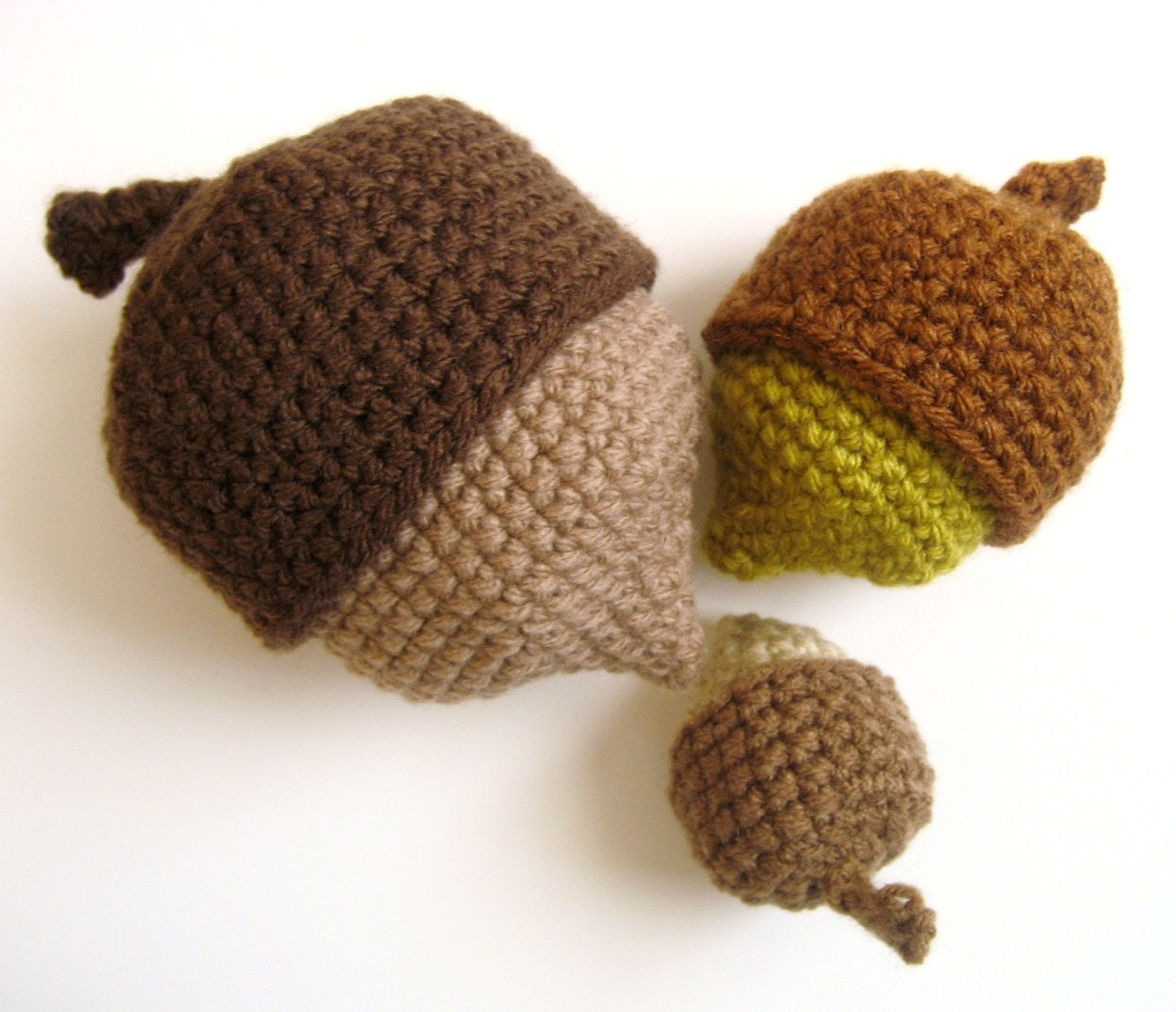 Sale - Amigurumi Crochet Nesting Acorns Pattern Digital Download