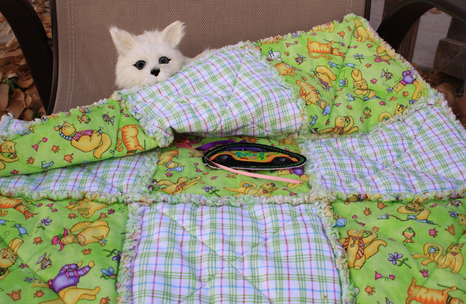 Cat Quilt in Lime Green With Yellow Classy Kitties