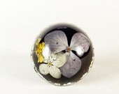 Resin Specimen Ring (hydrangea)