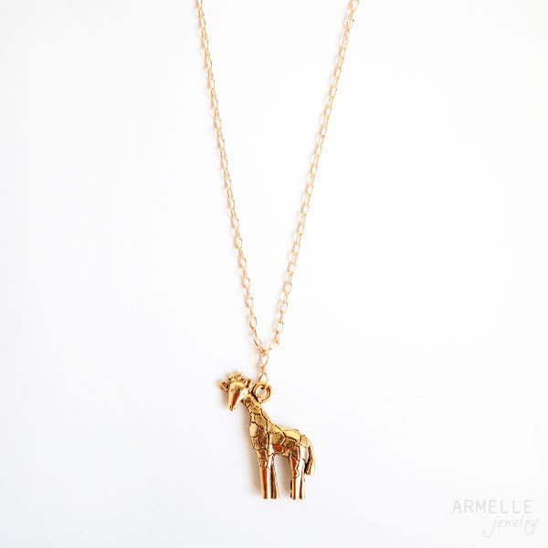 giraffe charm necklace