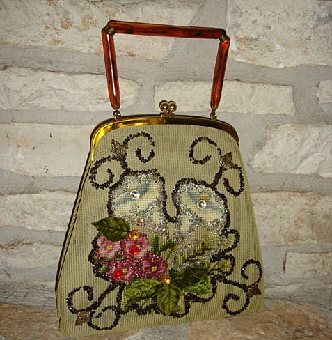 FORTIES TAPESTRY - vintage 1940's beaded needlepoint bag with lucite handle