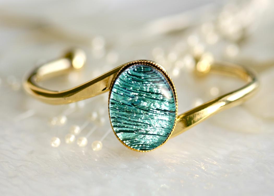 Bangle Bracelet in Green Dichroic Fused Glass BL0016 - GetGlassy