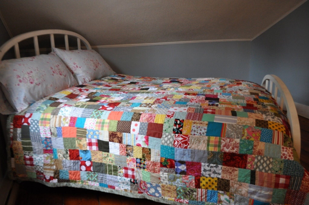 farmhouse quilt queen size colorful and charming
