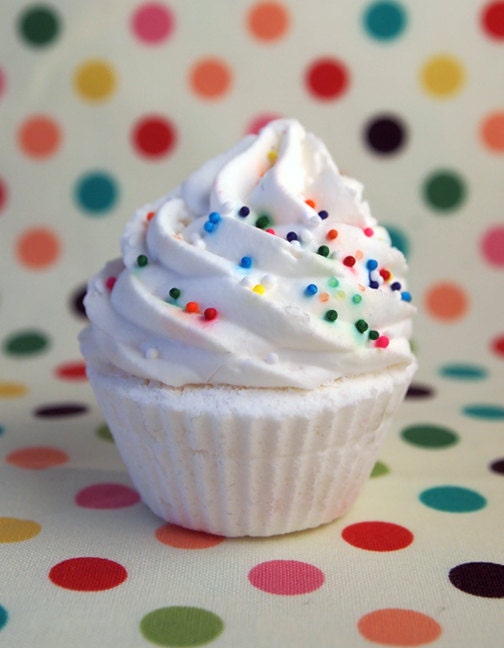 cupcake bath fizzie - tutti fruity