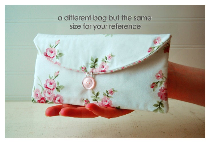 Set of Three - 3, Personalized Bridesmaids Gifts, Wedding Accessory, Bridesmaid Clutch, Country Wedding Bridesmaid Gift, Linen,tagt team