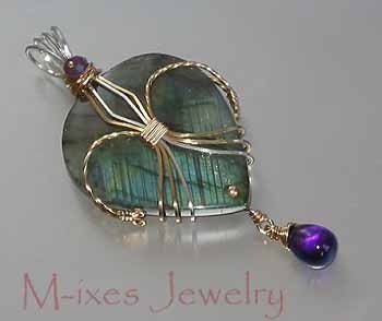 M-ixes OOAK Wrapped Pendant - I Heart you - Labradorite and Amethyst -