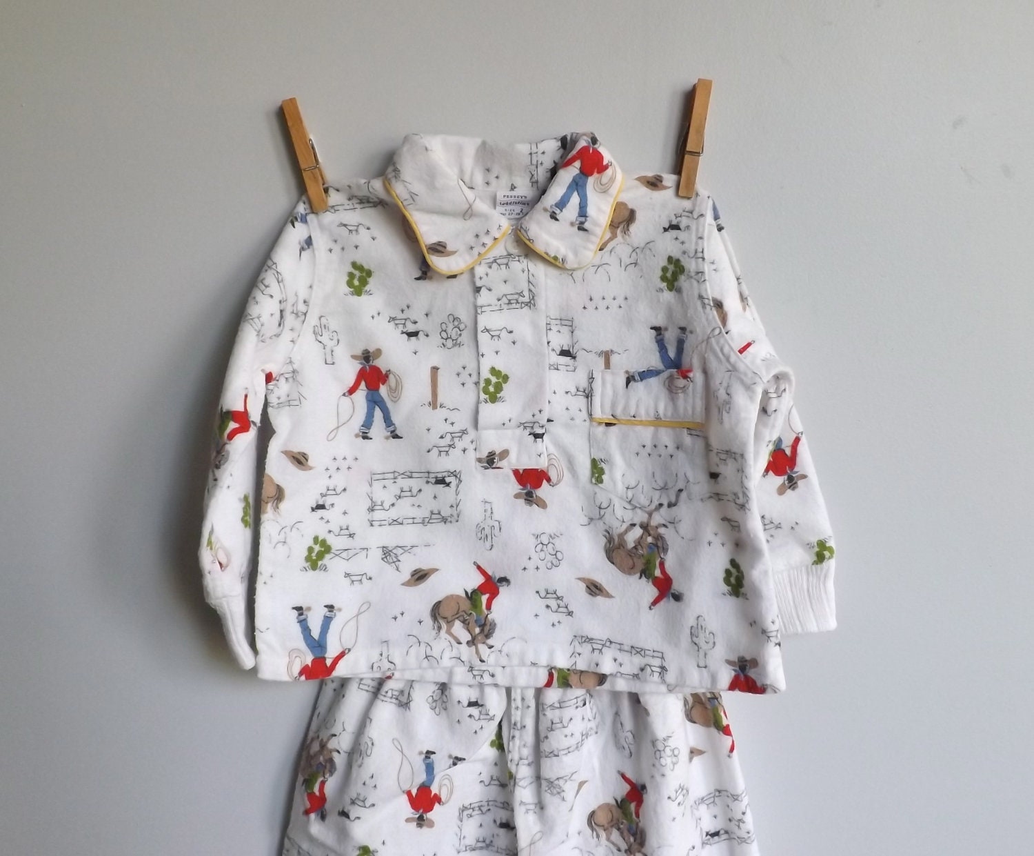Vintage 1950s flannel pajamas, rodeo cowboy corral