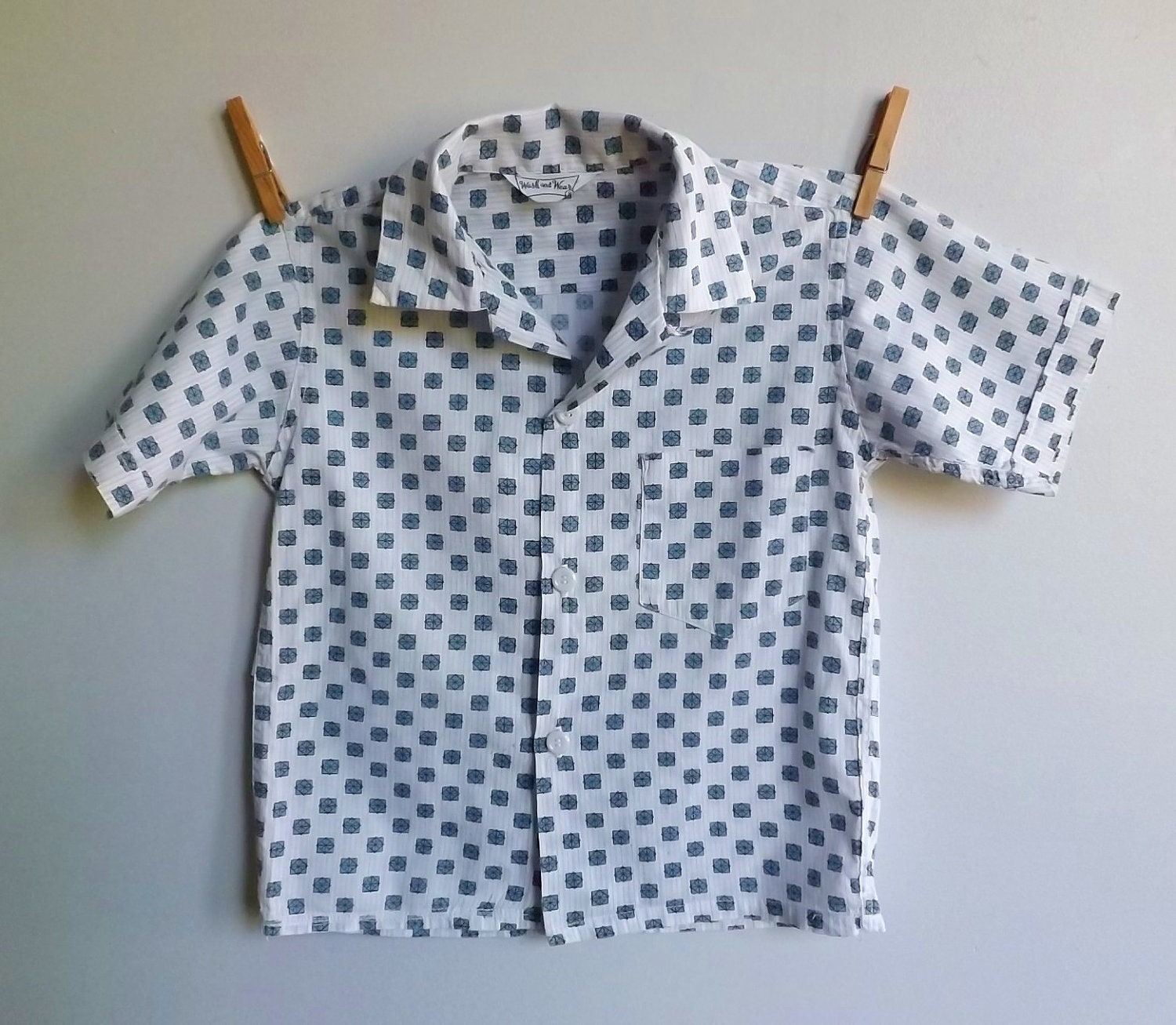 Vintage 1960s boy's atomic patterned shirt