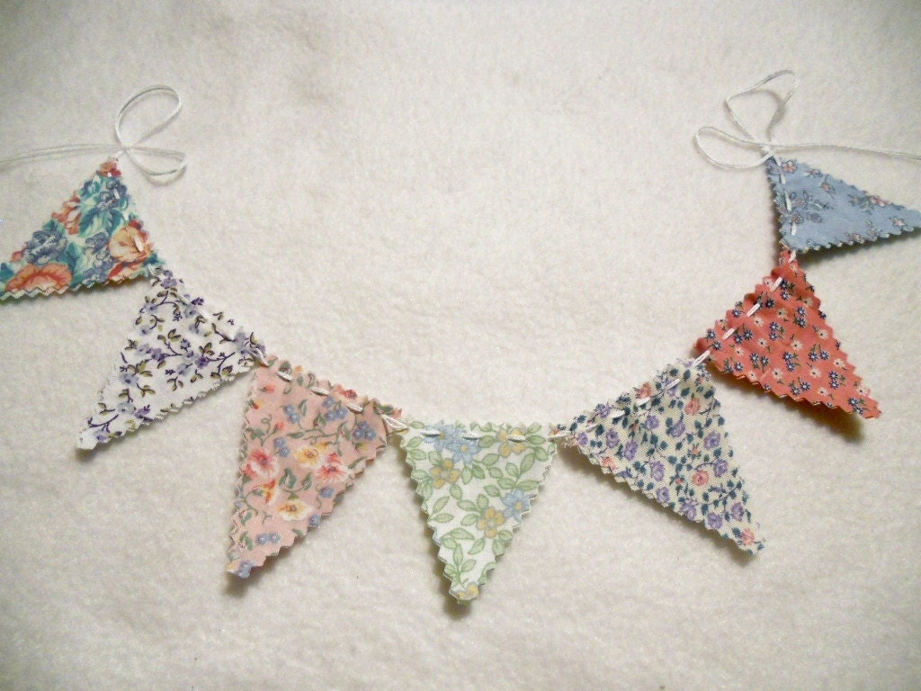 Birthday CAKE Topper Miniature Bunting Garland Wedding Flag Circus Fabric Baby Nursery Banner Birthday Party Streamer Photography Photo Prop