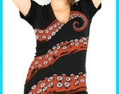 Octopus Tshirt, Tentacle tee, Octohug Black Cotton t-shirt S M L XL