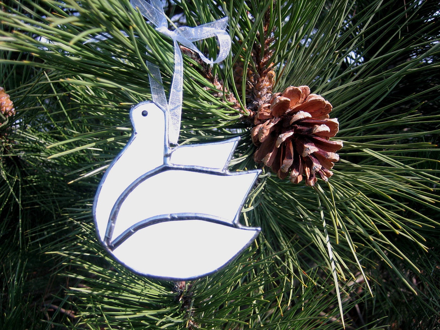 White Dove Ornament, Dove Christmas Ornament, Stained Glass Dove, Easter, Tiffany Style Ornament