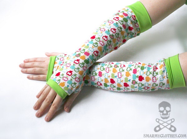 Tooti Frooti rainbow apple armwarmers fingerless gloves - smarmyclothes diy 80s kawaii