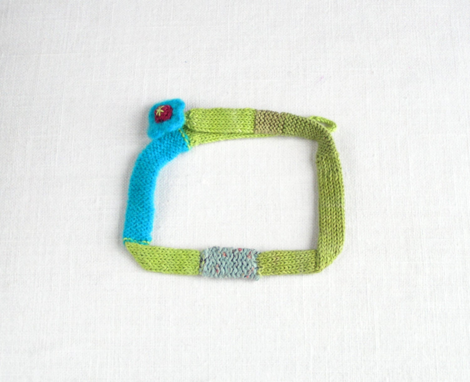 knit necklace -  green turquoise - color block choker - knit  tube necklace -  floral yarn choker