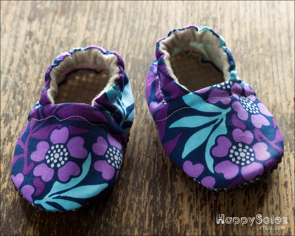 Purple Petunia Eco Friendly Baby Booties