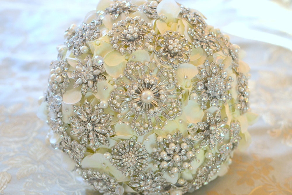 Deposit on rich pearl brooch bouquet - made to order wedding bouquet