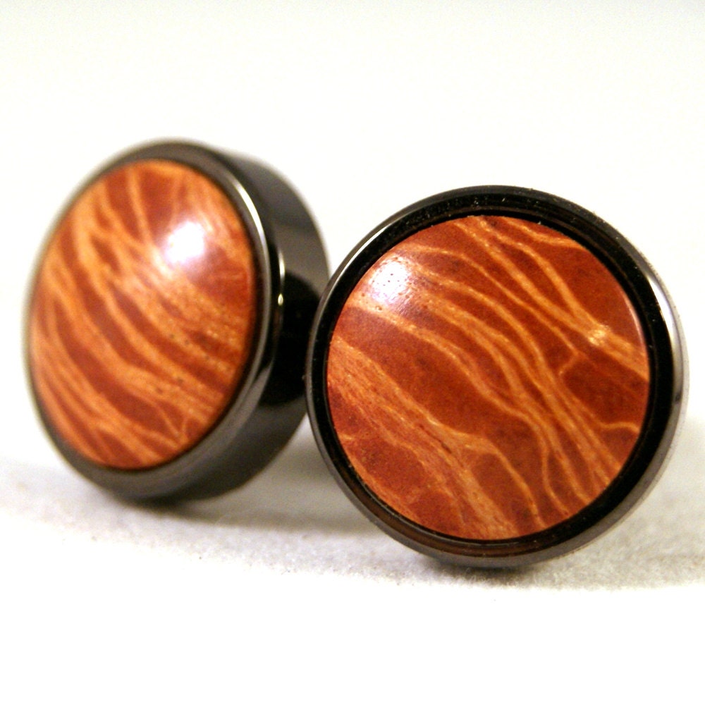 Cuffinks - Australian Lace Sheoak in Gunmetal Bezel (CL-565)