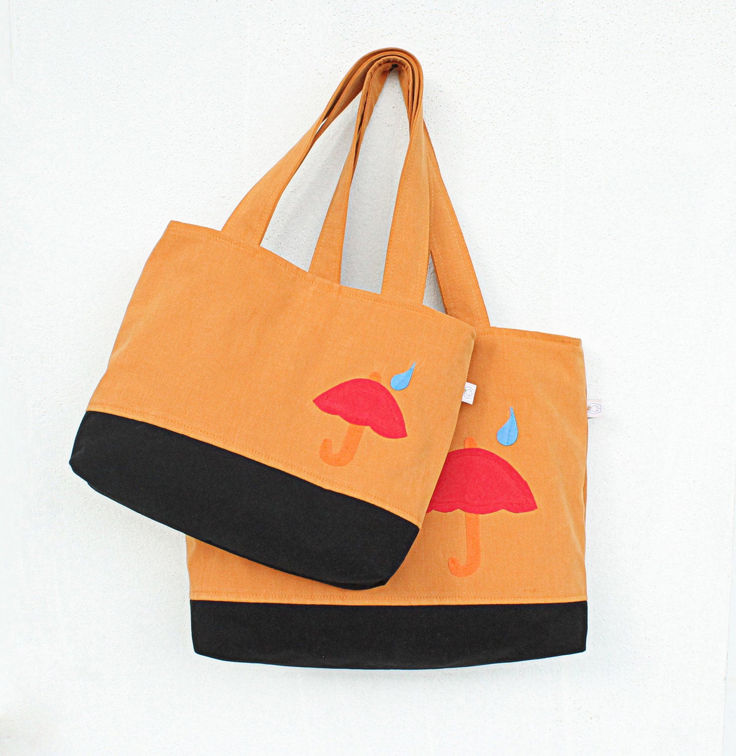 Rainy Days - For Moms and Daughters Matching Tote Bags - A Set of 2 - Umbrella and Drop - Felt Applique - Mother Day - for kids for women