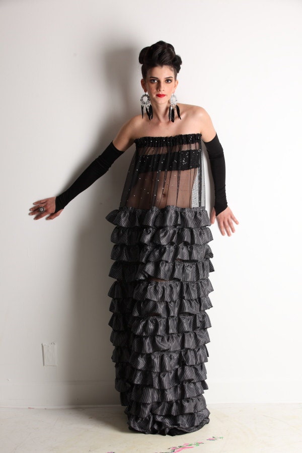 RUFFLES, RUFFLES, RUFFLES
