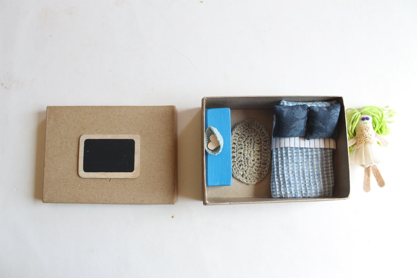 Bedroom in a box with a doll. Miniature. Children. Roombox.