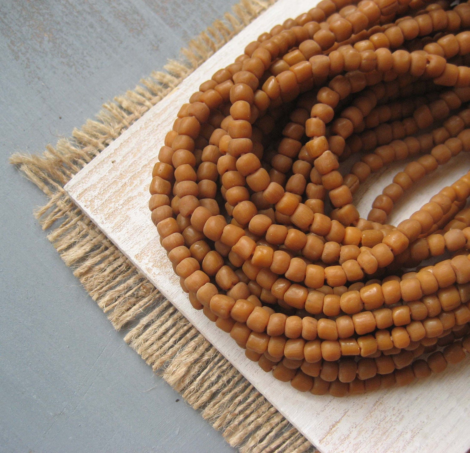 small rustic burned caramel glass Beads Modern Indo-pacific - 3 to 5 mm - 22 inches strand - 2bbgl47