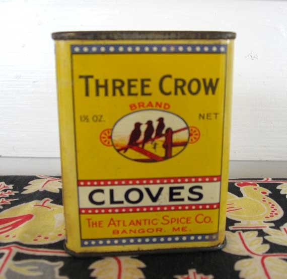 Vintage 1930's Three Crow Spices Lithographed Cloves Tin, Yellow, Crows on Fence Image
