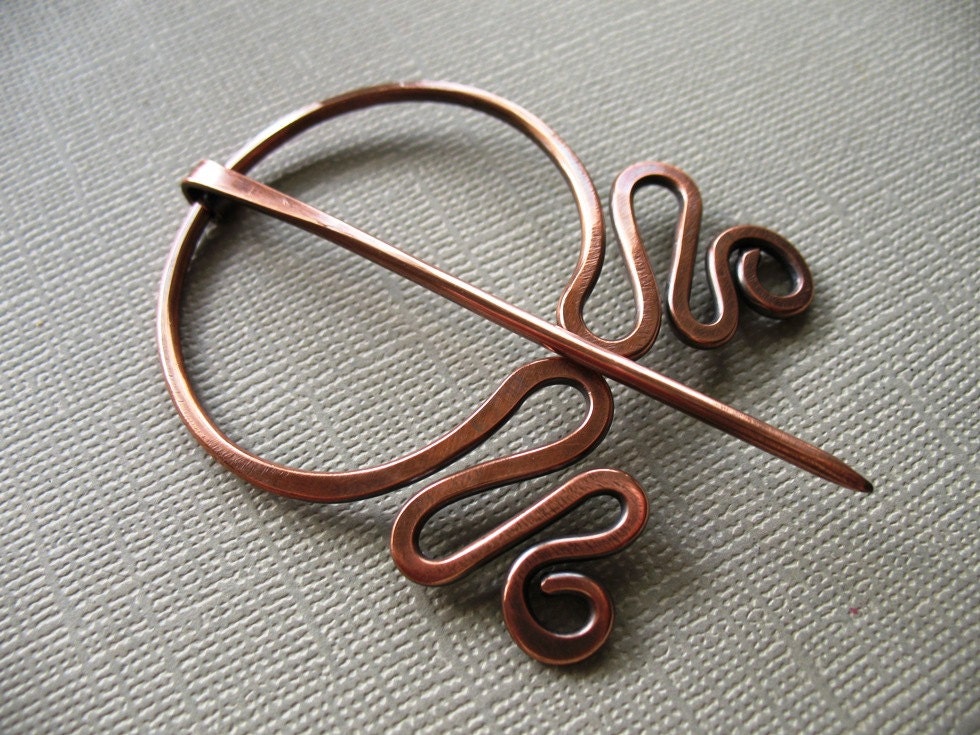 Wandering Circle Copper Celtic Penannular Brooch Fibula Pin - Scarf Pin - Shawl Pin - Closure