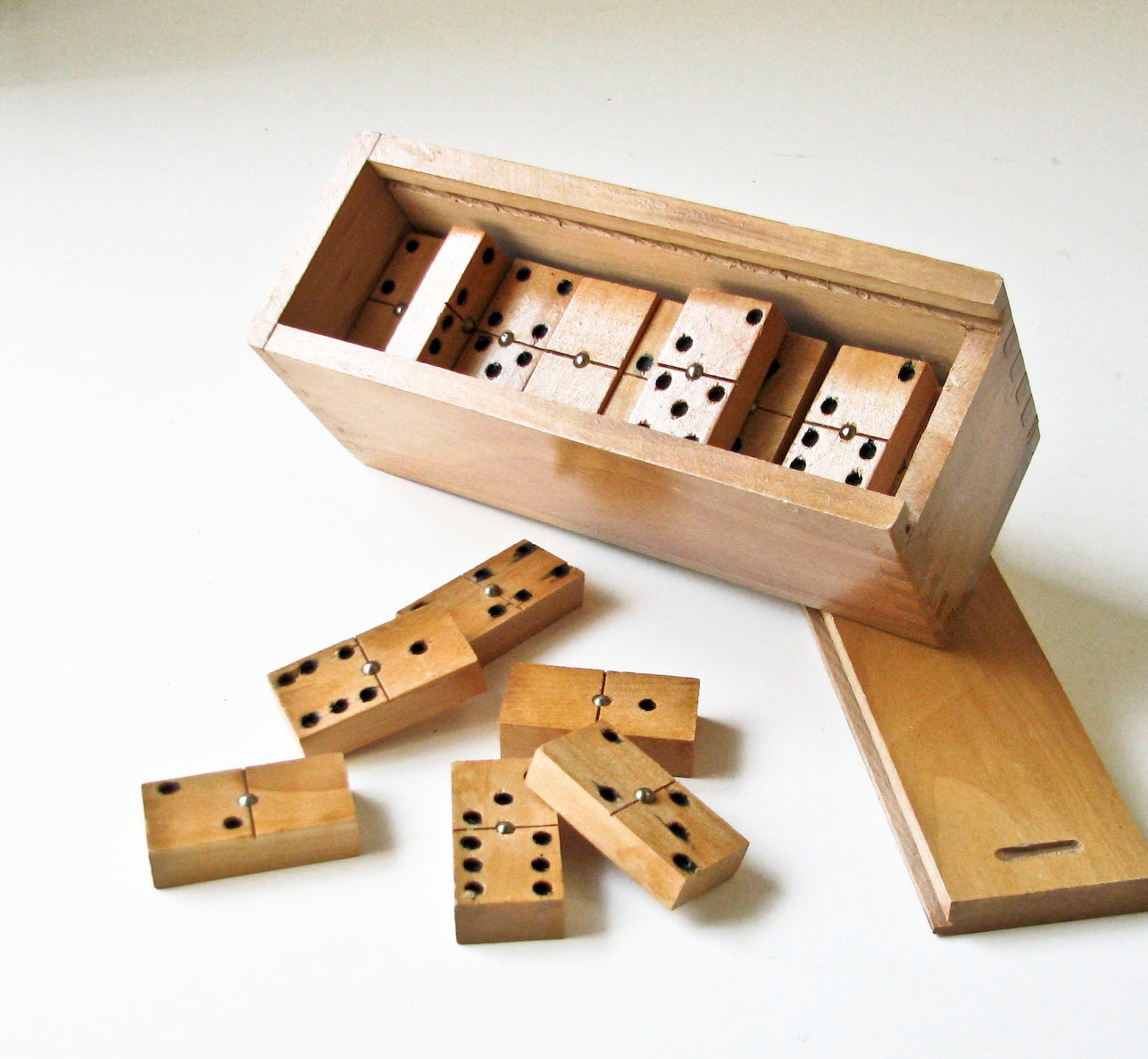 Wood Dominoes in a Wood Box - Spinners