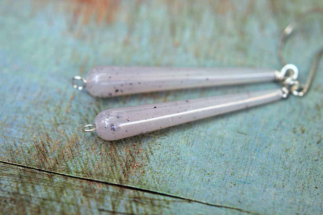 White Teardrop Dangles - Gray Black Speckles - Mod Modern Earrings - Vintage Lucite - Silver Earrings