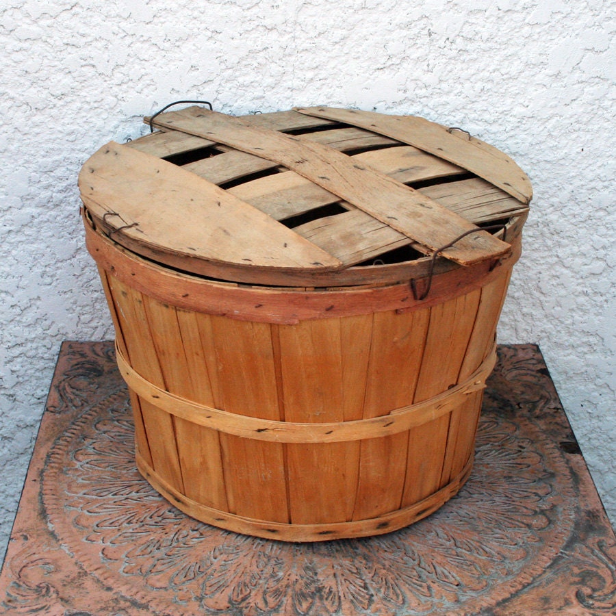 Rustic Wooden Bushel Basket with Lid by MysticLily on Etsy