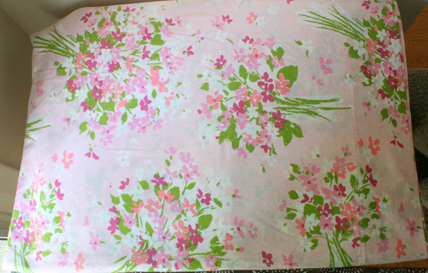vintage floral sheet or vintage fabric by loliejanevintage on etsy vintage floral sheet or vintage fabric by loliejanevintage on etsy