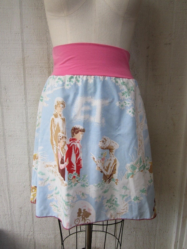 E.T The Extra-Terrestrial vintage 80s,recycled skirt,repurposed,reclaimed,vintage fabric 1982 alien movie